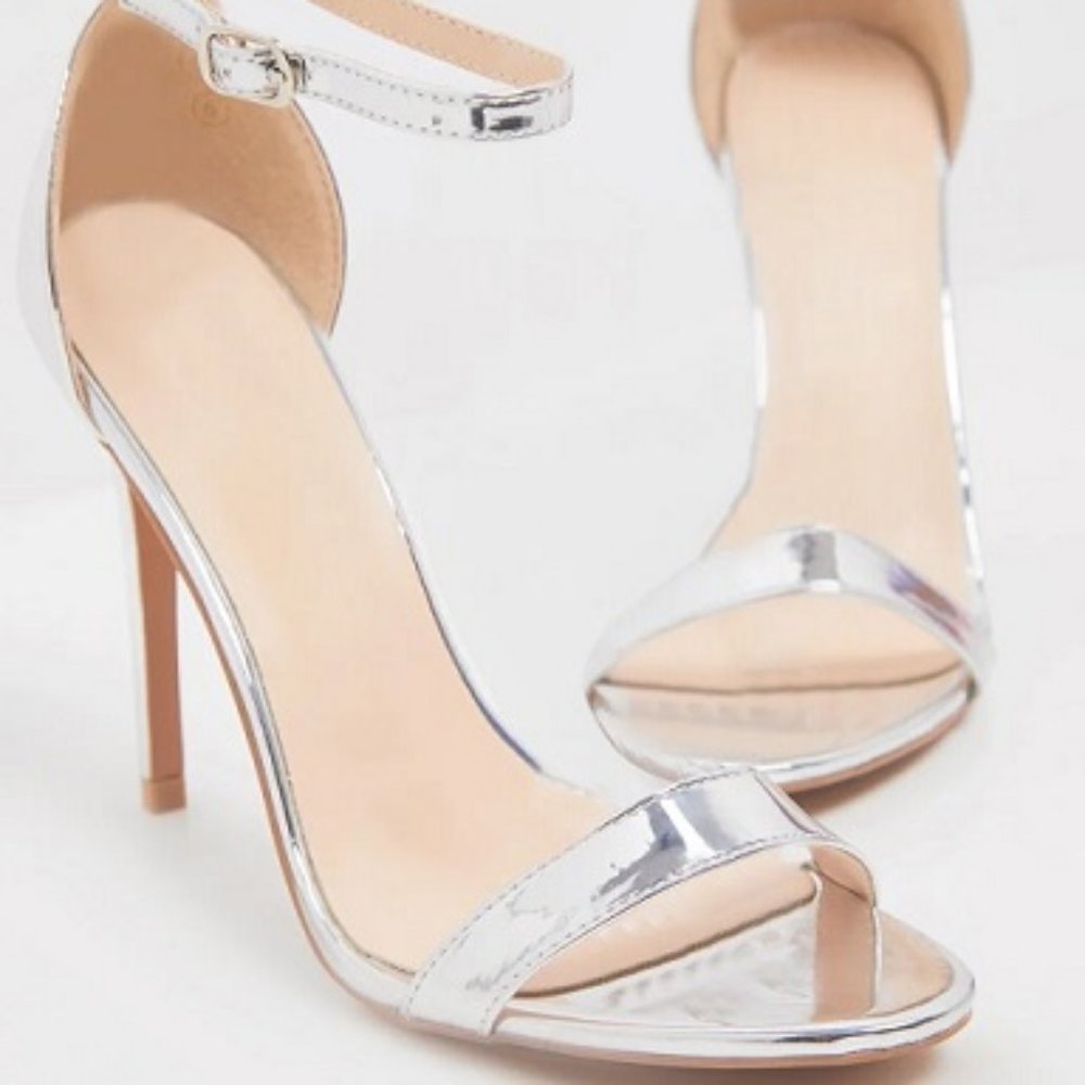 Pretty Little Thing Clover Silver Metallic Strap High Heeled Sandals Size 9 NIB